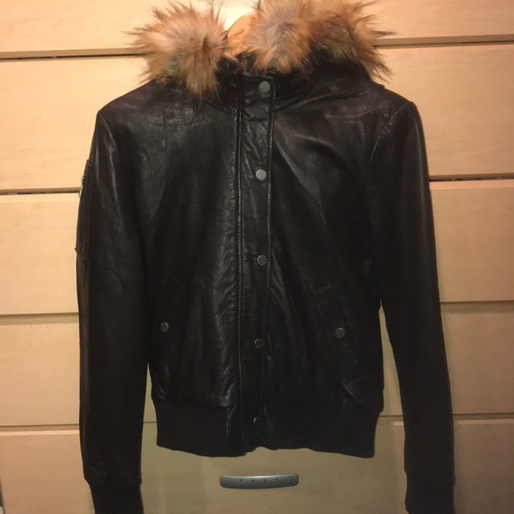 Women’s leather jacket - Picture 1 of 3